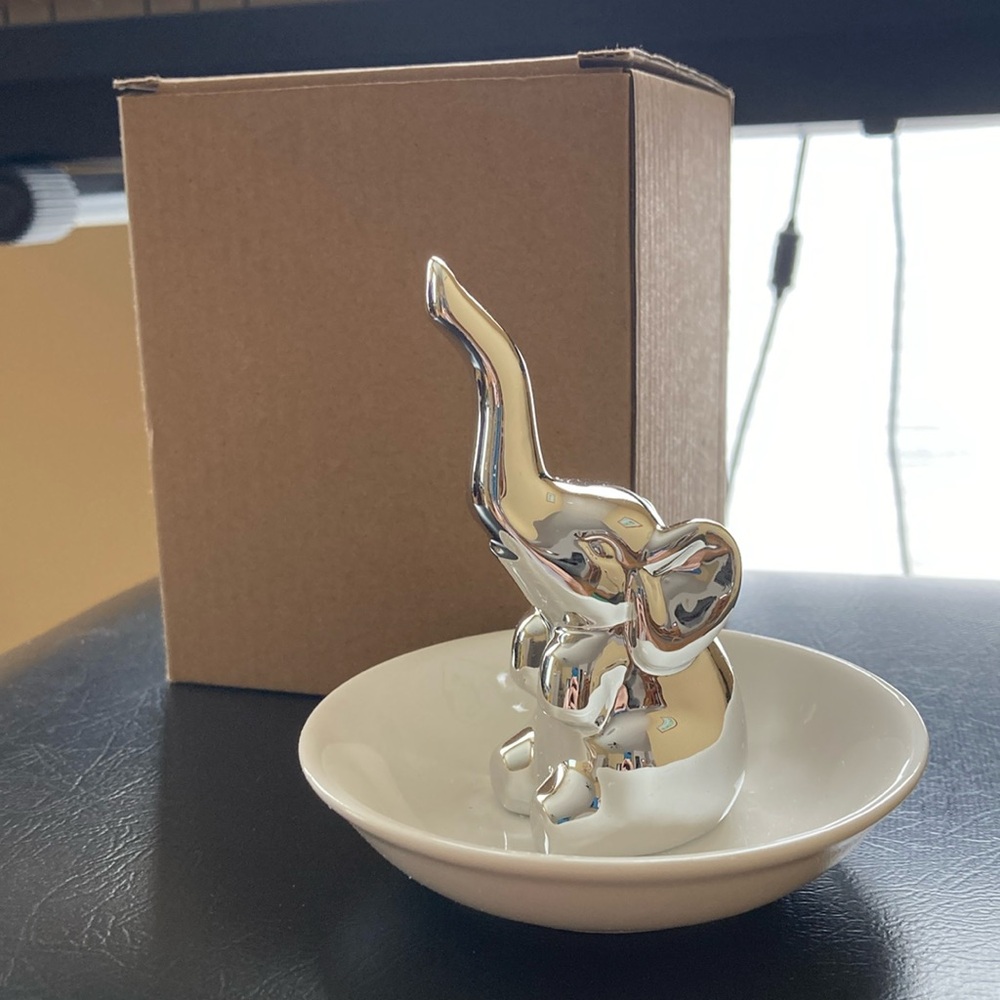 NWT Elephant Jewelry Tray